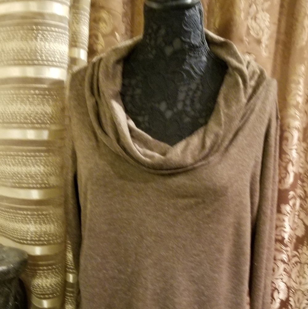 Docker cowl neck top